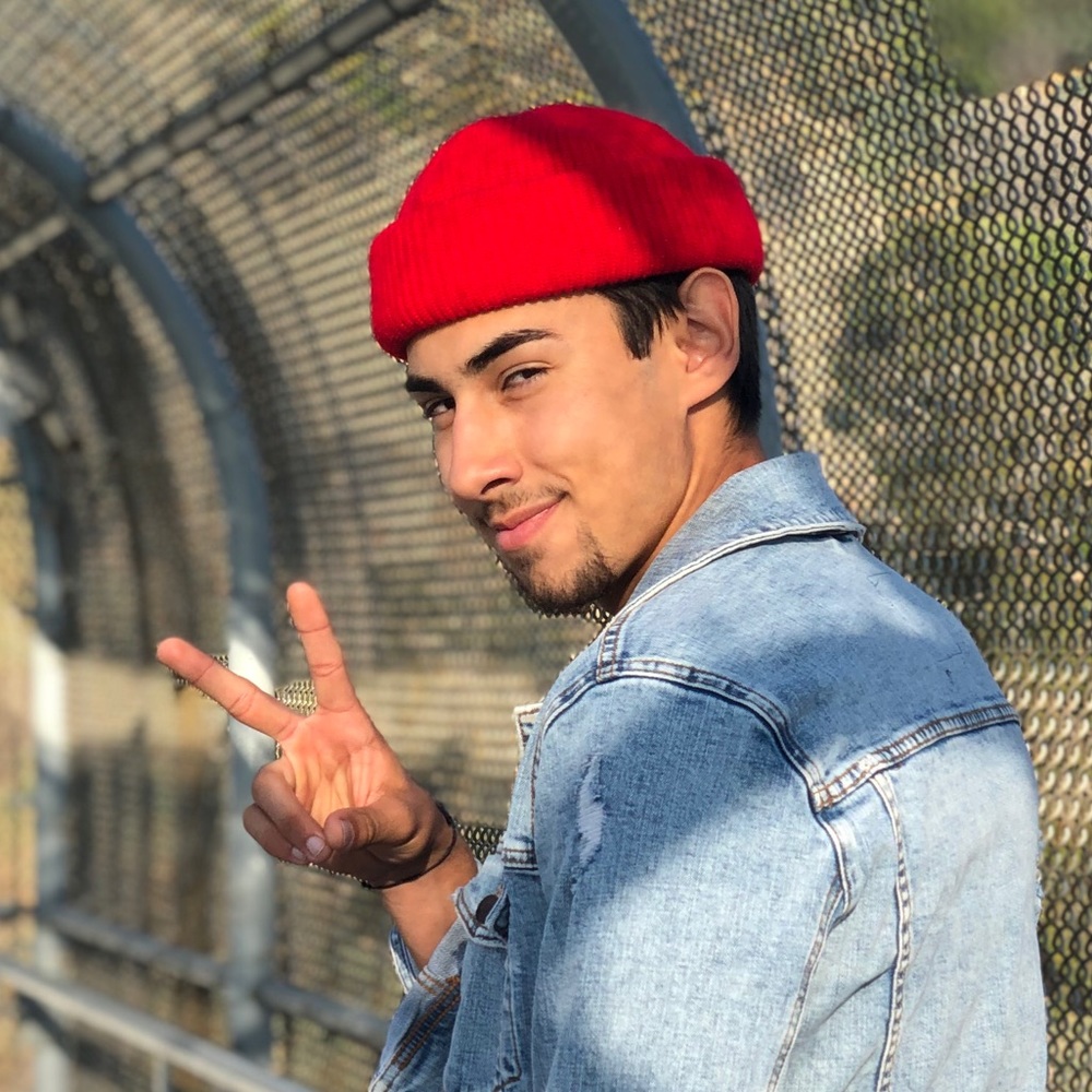 Meet your Posher, Dante